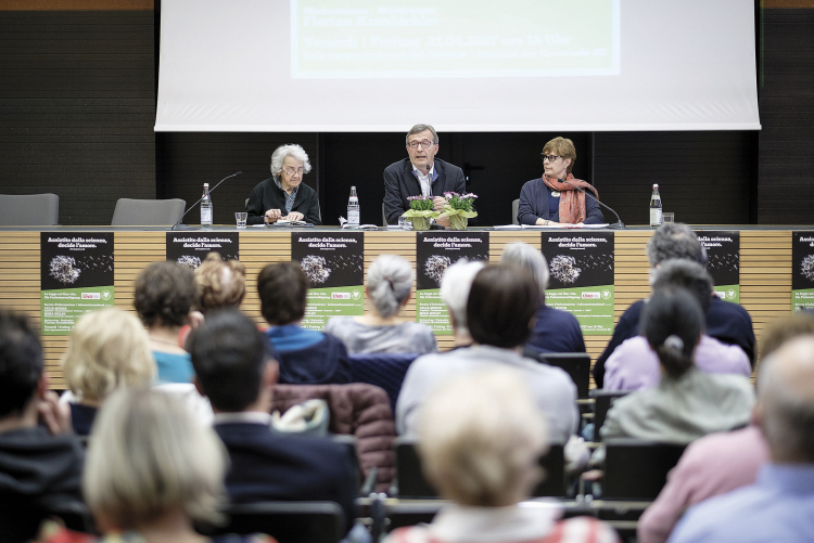 Aufklärungsabend im Bozner Rathaus 