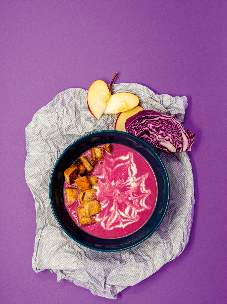 Apfel-Rotkohl-Suppe