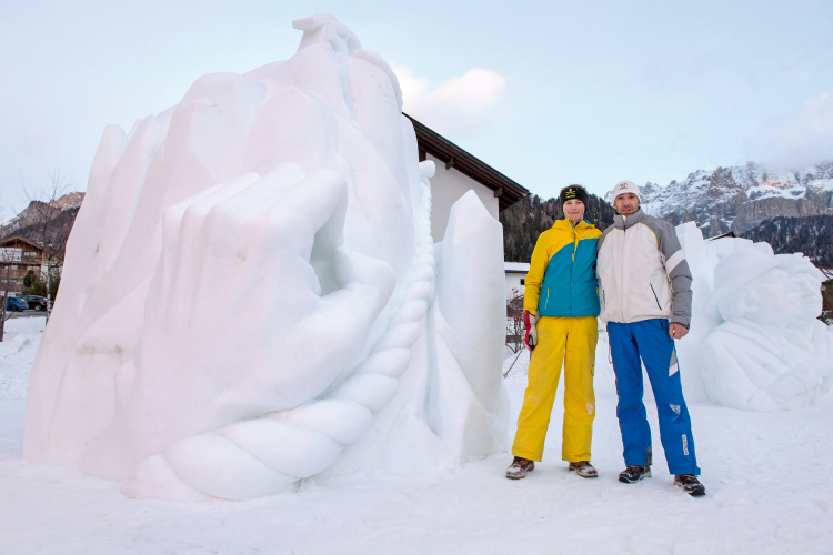 Schneeskulptur