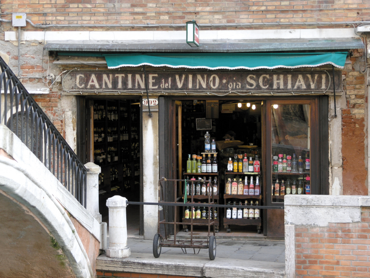 „Cantine del Vino giá schiavi“