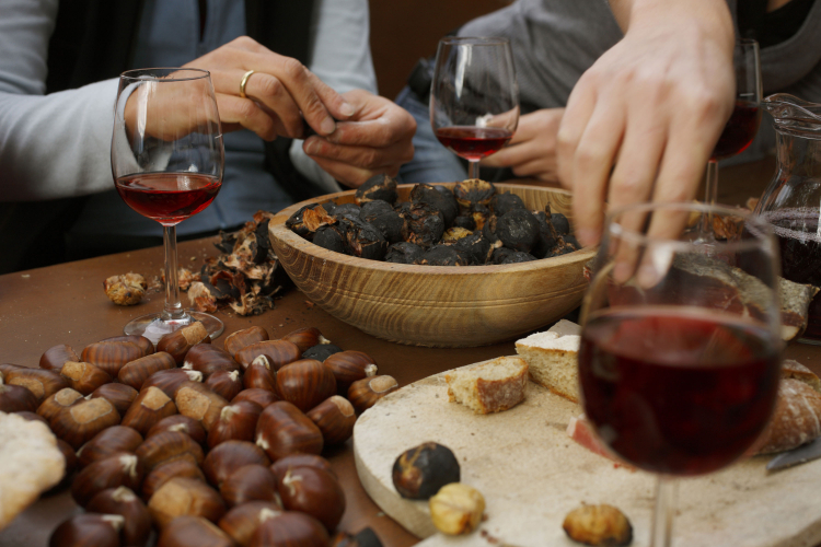 Kastanien und Wein