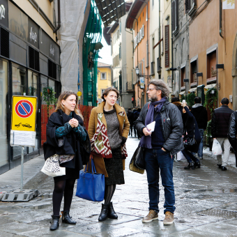 Georg Mair mit Tessa und Arianna Moroder 